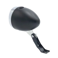 Edessä ylimääräinen paristokäyttöinen valo